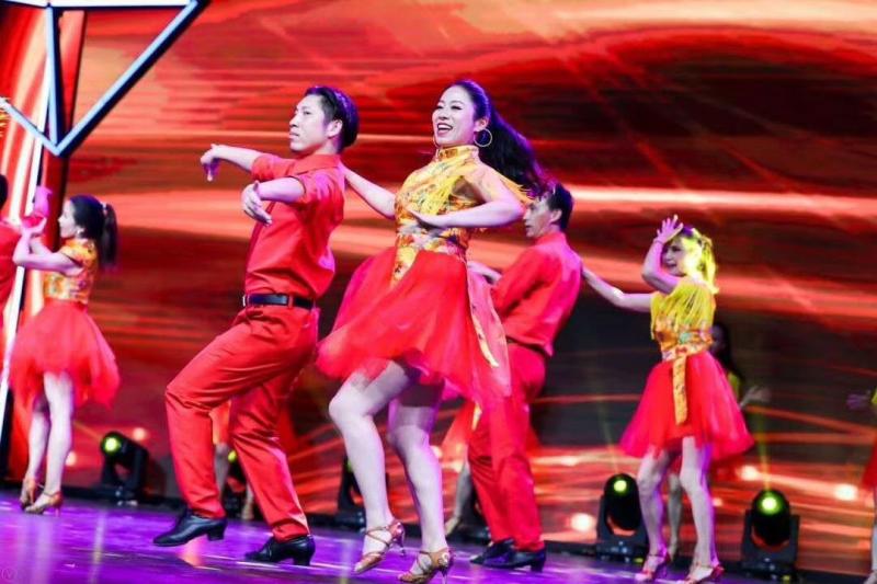 �Ϻ�������<a href= target=_blank class=infotextkey>����</a>���ֲ�