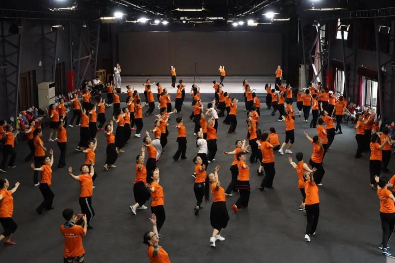 �Ϻ�������<a href= target=_blank class=infotextkey>����</a>���ֲ�