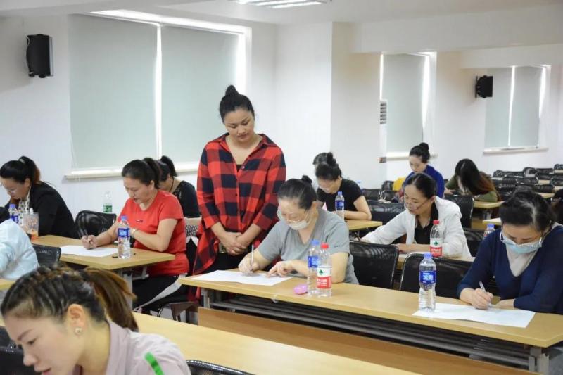 �Ϻ�������<a href= target=_blank class=infotextkey>����</a>���ֲ�