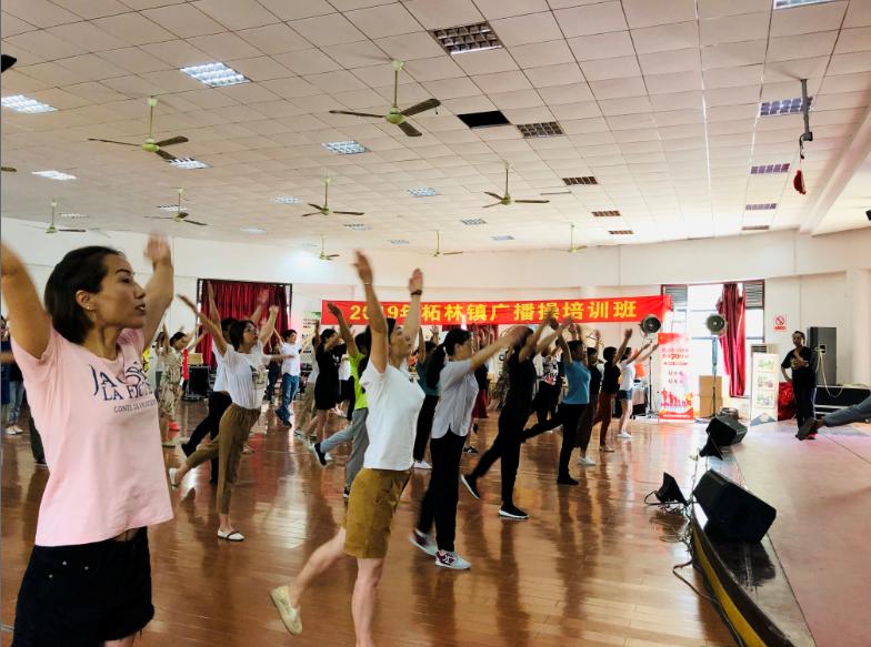 �Ϻ�������<a href= target=_blank class=infotextkey>����</a>���ֲ�