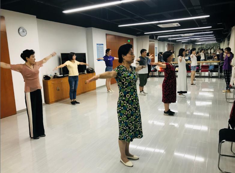 �Ϻ�������<a href= target=_blank class=infotextkey>����</a>���ֲ�