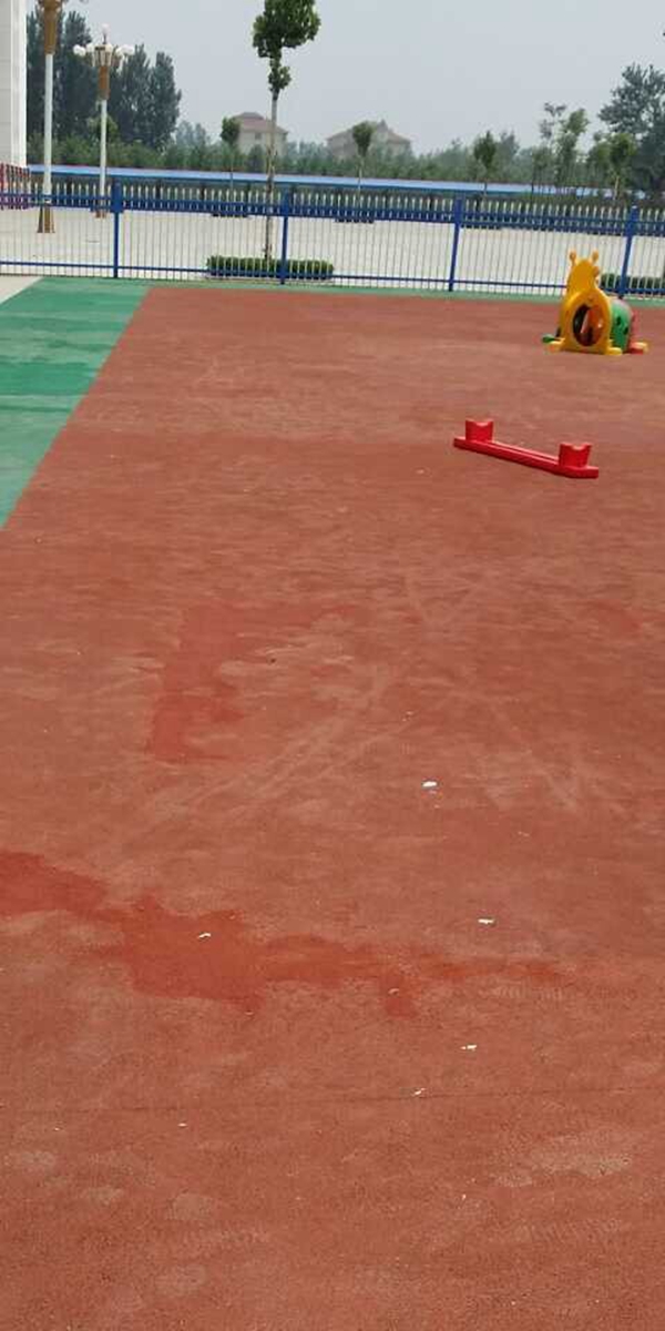 ���ص�һ��ѧ