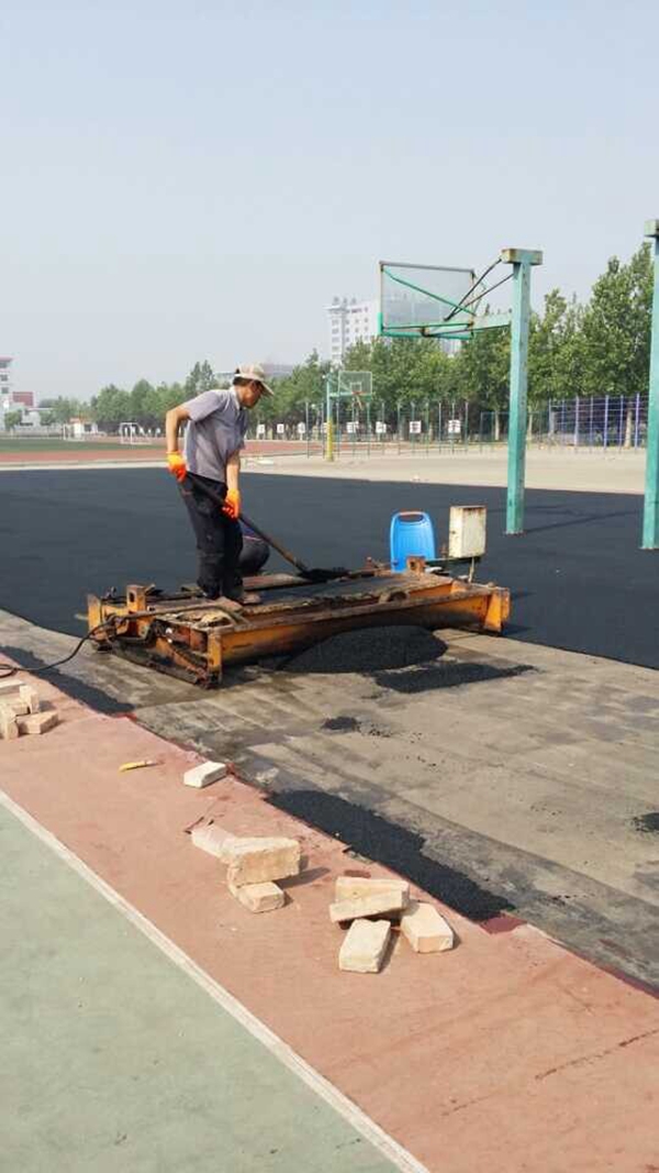 ���ص�һ��ѧ