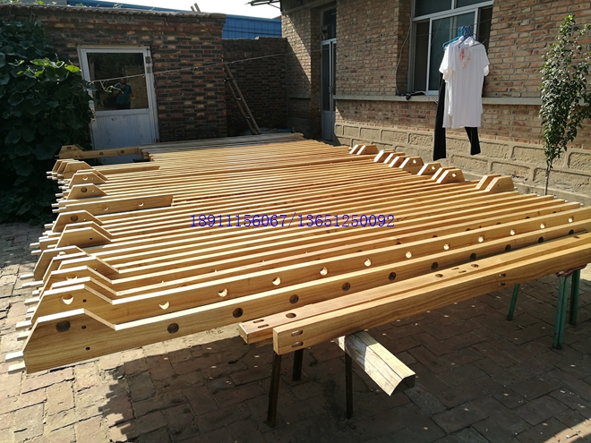 ˮ����˫����ľ