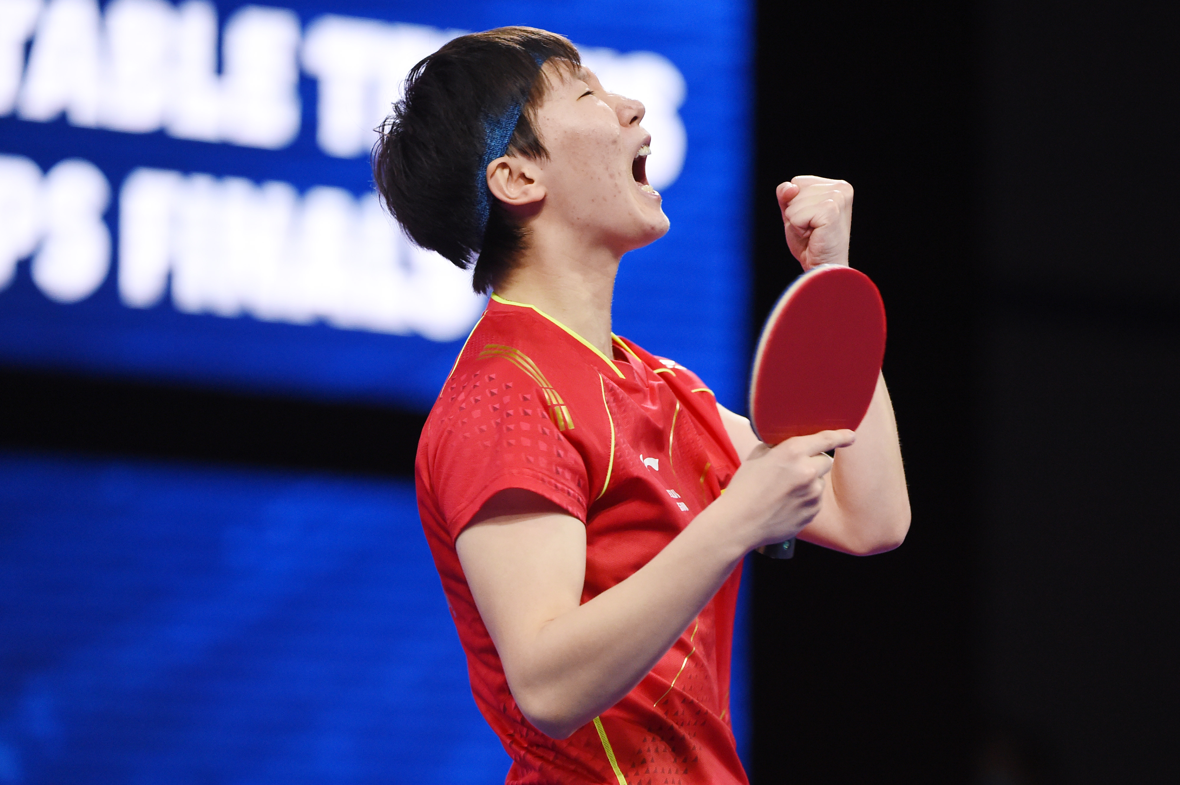 ����ƹ�����������׶���ƹ��Ů���ھ���������������Ӯ����ɯɯ��