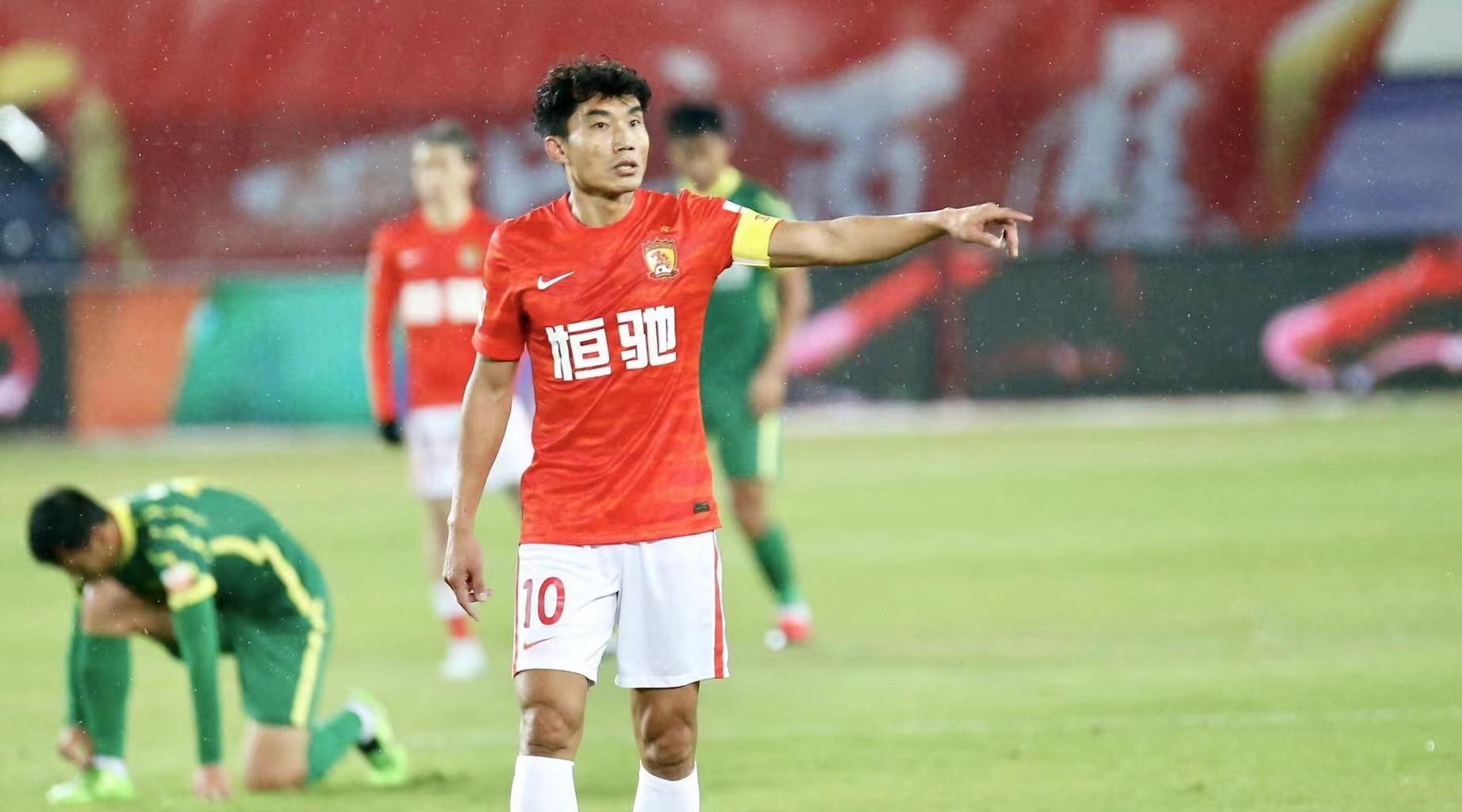 ���г���������֣���׷������������ݶ�Сʤ���������صڶ�