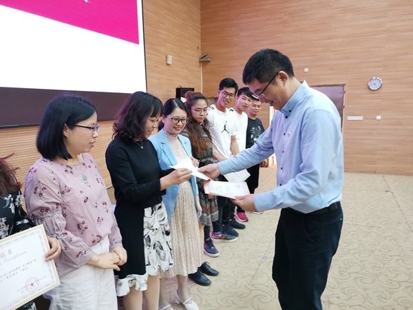 �ܽ���ʱ��������ѧϰ�ˣ�����������Сѧ���С�ѧϰǿ��ѧϰ���ˡ����û�