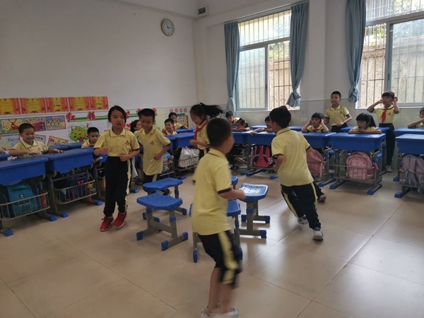 ������һ ϲӭ����