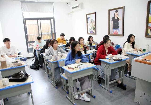 �߿����ÿ�Ӣ��ţ��㻹����ѡ������5������