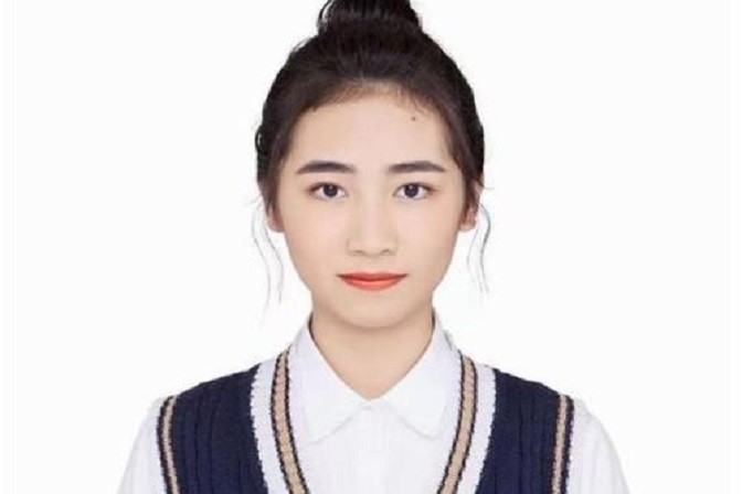 ���ϸ�����Ůѧ�ԣ����������ڸ߿�ǰϦ��������������������