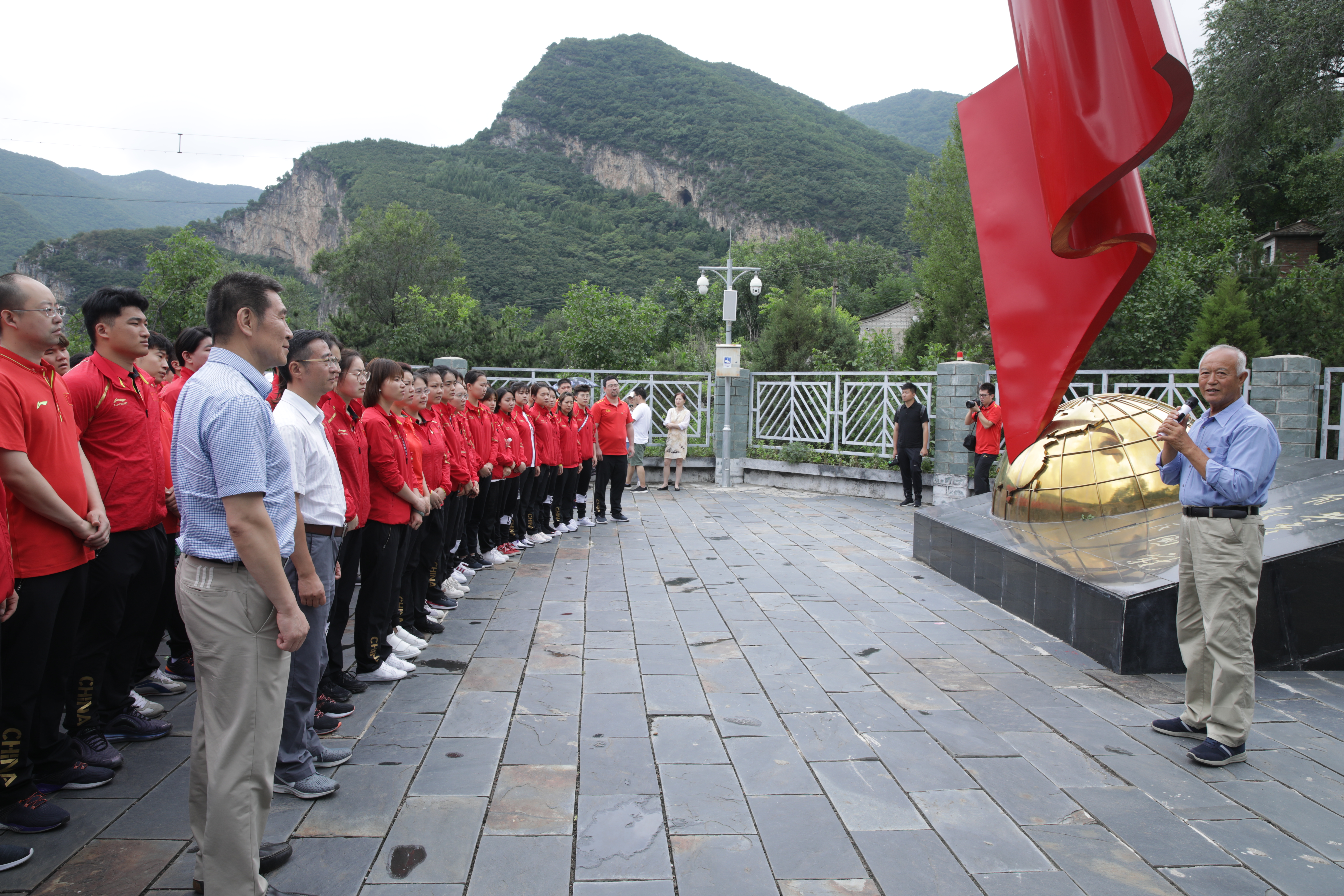 �����ܾ�