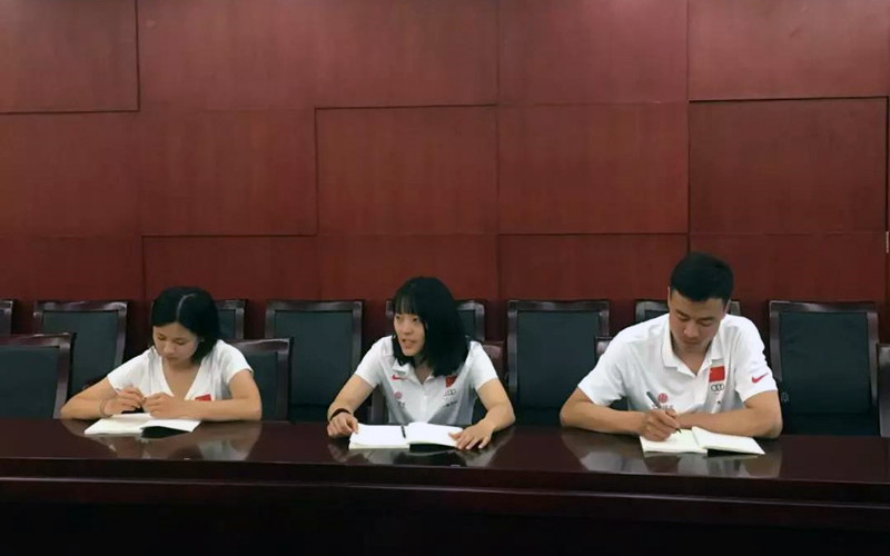 �����ܾ�