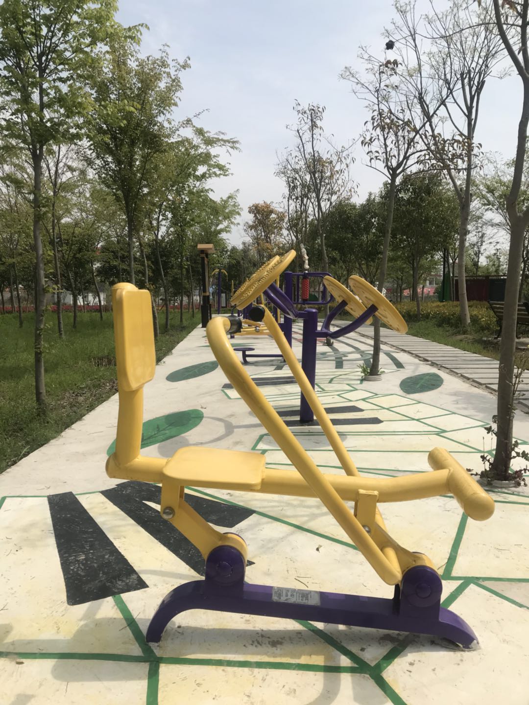 �󴻴峿������