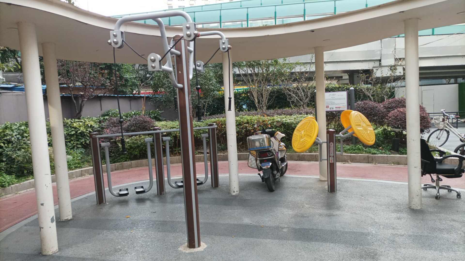 �߲ʹ㳡������