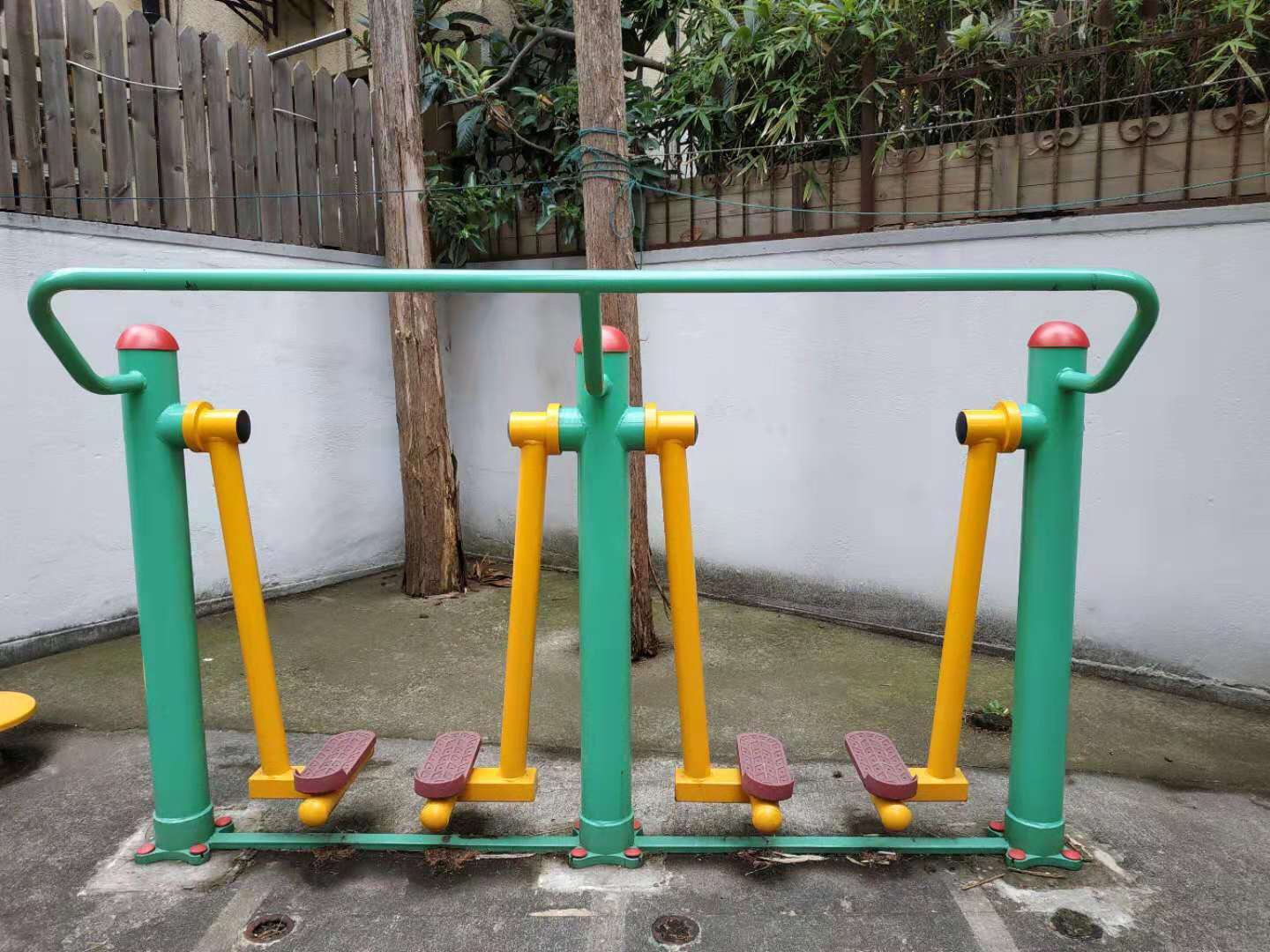 ����������